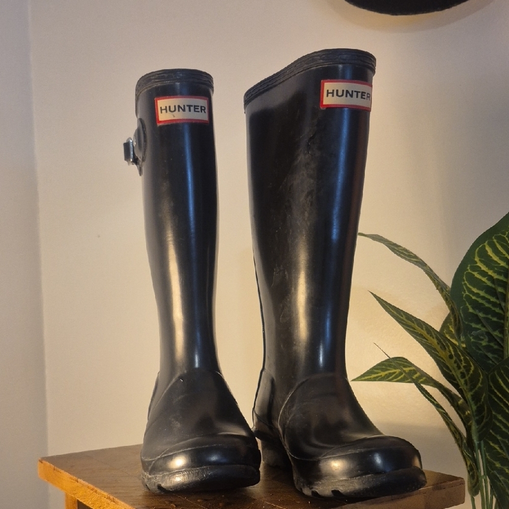 Hunter Black Interior Label Boots
